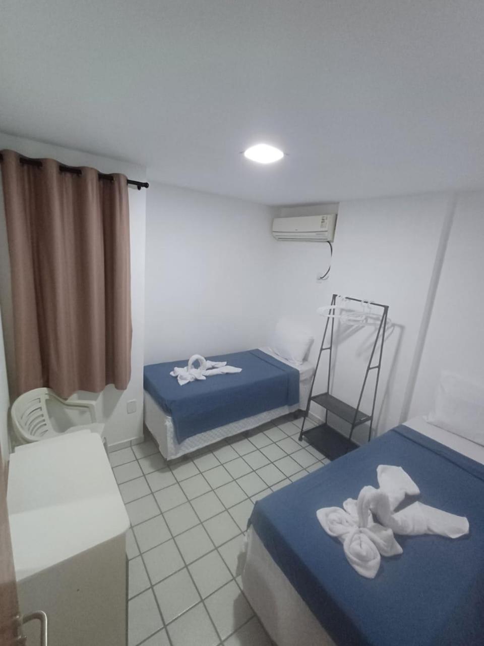 De 2 Quartos Em Apartamento *